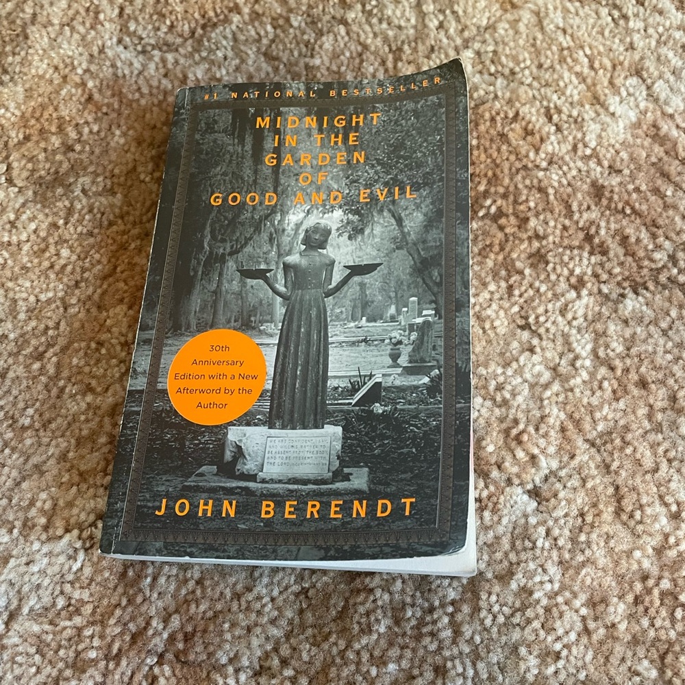 Bestseller book Midnight in the garden of good and evil.  By John Berendt
